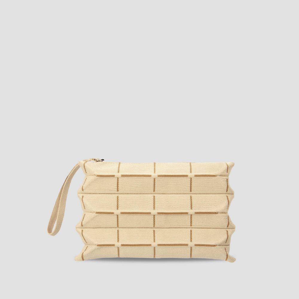 Lucky Pleats Knit Pouch S Grid Biscuit Beige