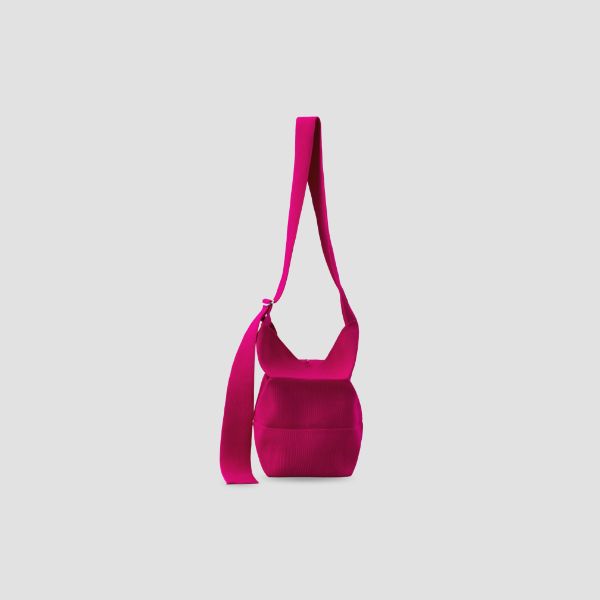 Lucky Pleats Knit Off City Bucket Viva Magenta