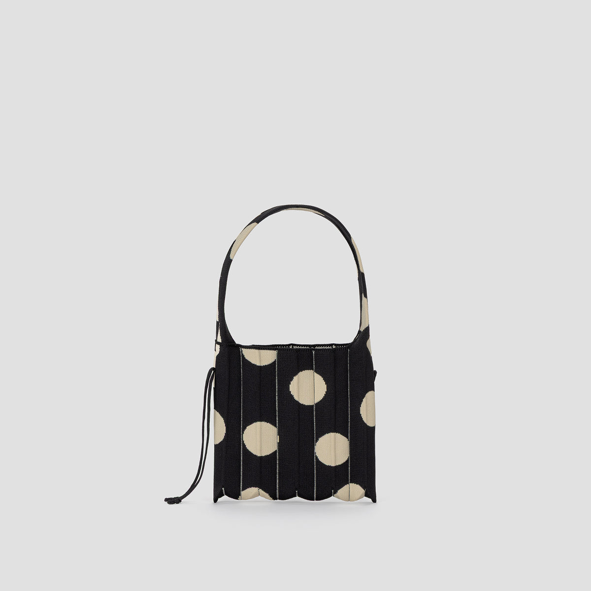 Lucky Pleats Knit S Dot Rich Black