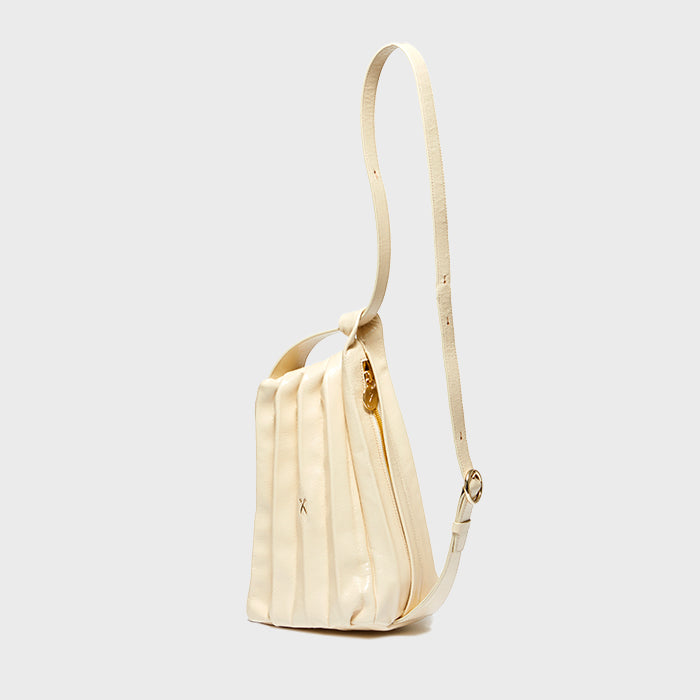 Lucky Pleats Pumpkin Bag Tapioca